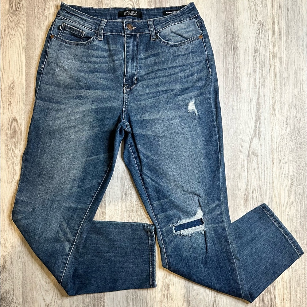 💝Judy Blue Distressed Patch Boyfriend Fit Jean size 11/30